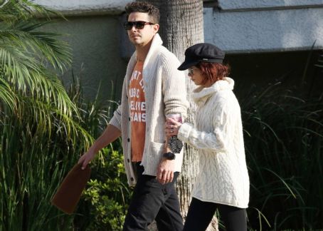 Sarah Hyland – With Wells Adams seen on a stroll in Los Angeles