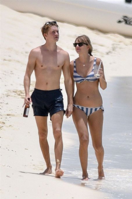 Taylor Swift and Joe Alwyn in Turks and Caicos