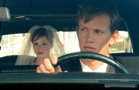 Christina Hendricks as Angela and Kip Pardue star as Robert in Ernst Gossner drama 'South of Pico.'
