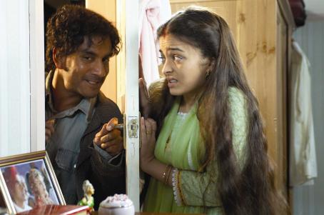 Aishwarya Rai and Naveen Andrews