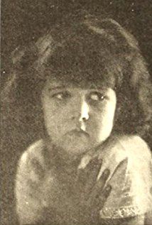 Lorna Volare