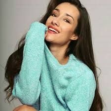 Adara Molinero