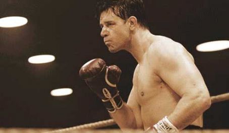 Russell Crowe as Jim Braddock in Universal's drama movie Cinderella Man.