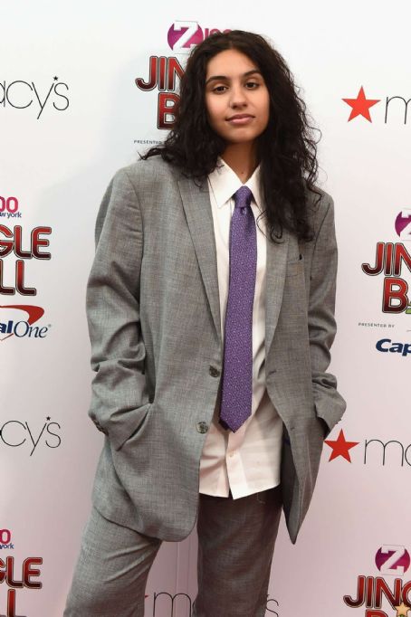 Alessia Cara – iHeartRadio’s Z100 Jingle Ball Official Kick-Off Event