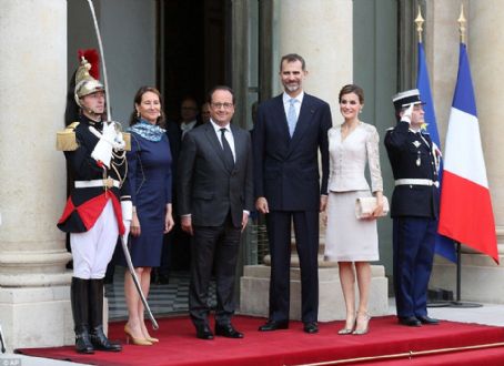 Francois Hollande forced to call on his ex and the mother of his children to greet the King and Queen of Spain during state visit to France