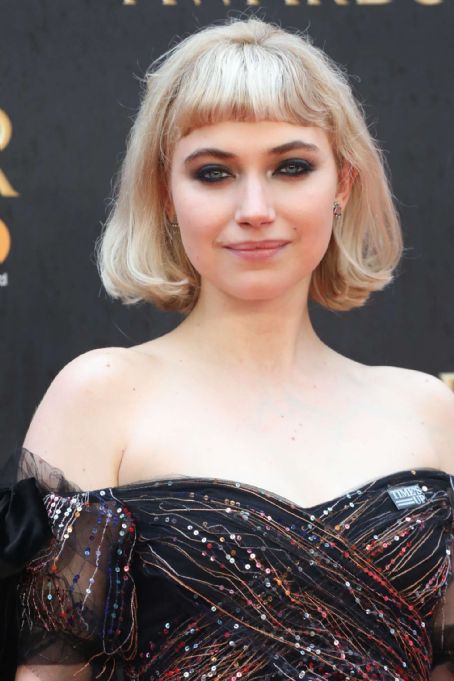 Who is Imogen Poots dating? Imogen Poots boyfriend, husband