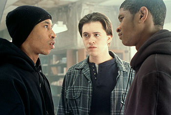 Fredro Starr, Clifton Collins Jr. and Usher Raymond in Light It Up - 11/99
