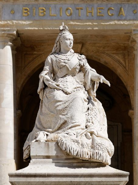 Statue of Queen Victoria, Valletta