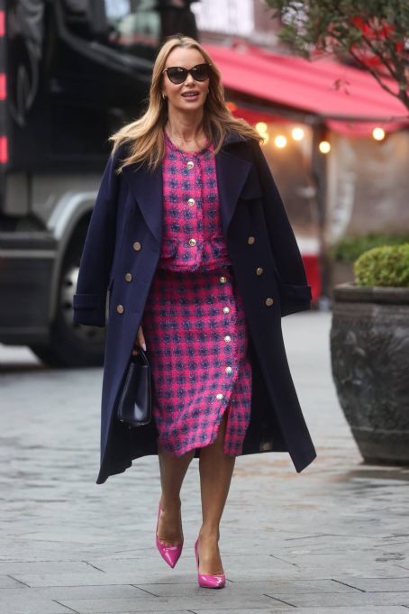 Amanda Holden – Wearing a gingham skirt at Heart radio in London