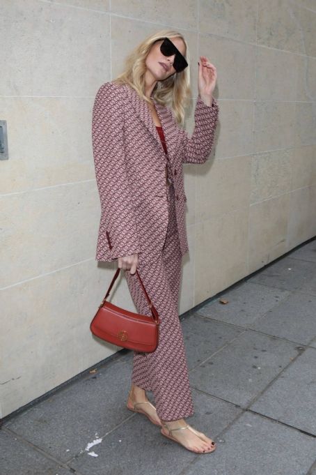 Poppy Delevingne – Stella McCartney Womenswear SS 2023 show as part of Paris Fashion Week