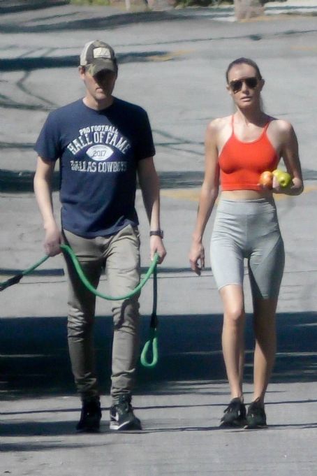 Kate Bosworth – Walk with her husband Micheal Polish in LA