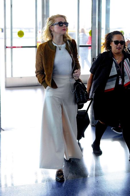 Amber Heard – Arriving at JFK Airport in New York | Amber Heard Picture