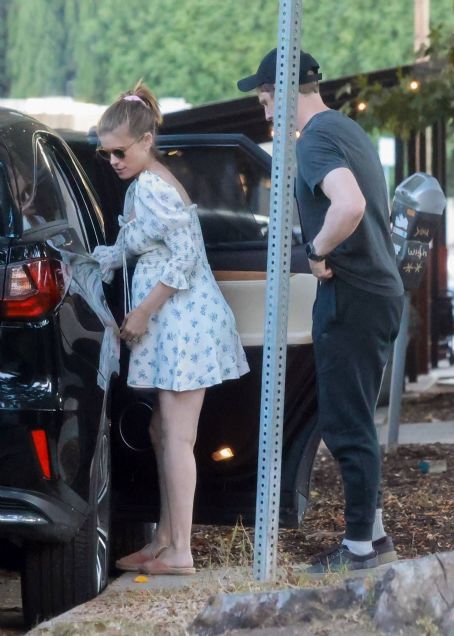 Kate Mara – Seen after a family dinner at Little Dom’s in Los Feliz