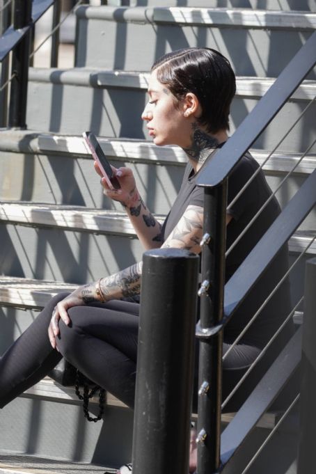 Bhad Bhabie – Shows her baby bump during a casual Los Angeles outing