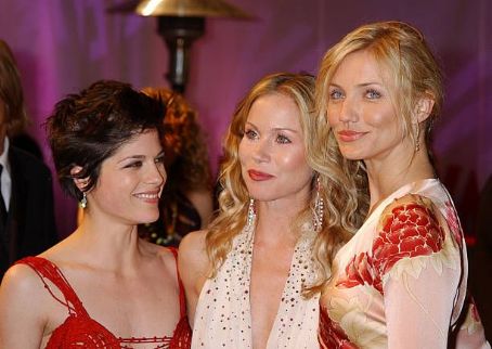Selma Blair, Christina Applegate and Cameron Diaz - The 74th Annual Academy Awards (2002)