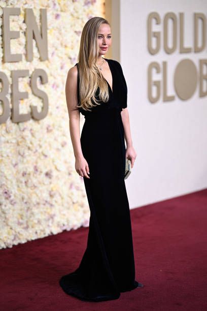 Jennifer Lawrence The 81st Golden Globe Awards 2024 Famousfix