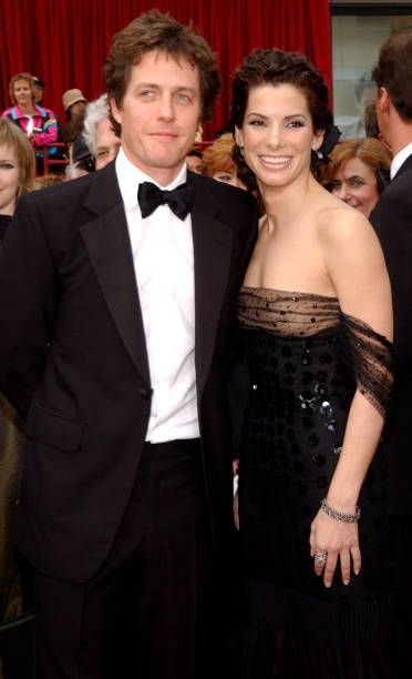 Hugh Grant and Sandra Bullock - The 74th Annual Academy Awards (2002)
