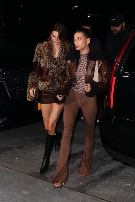 Kendall Jenner – With Hailey Bieber steps out in brown leather for dinner in New York