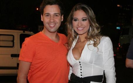 Vinícius Vieira and Maíra Cardi