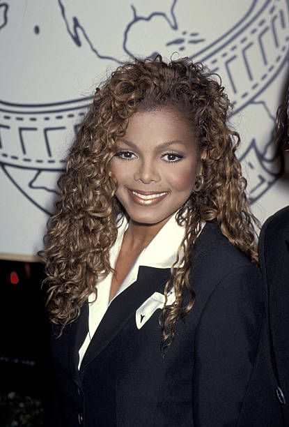 Janet Jackson - The 51st Annual Golden Globe Awards (1994) - FamousFix