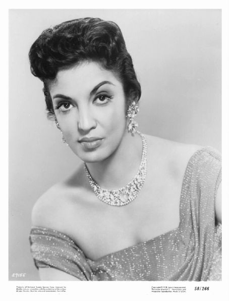 Katy Jurado - FamousFix