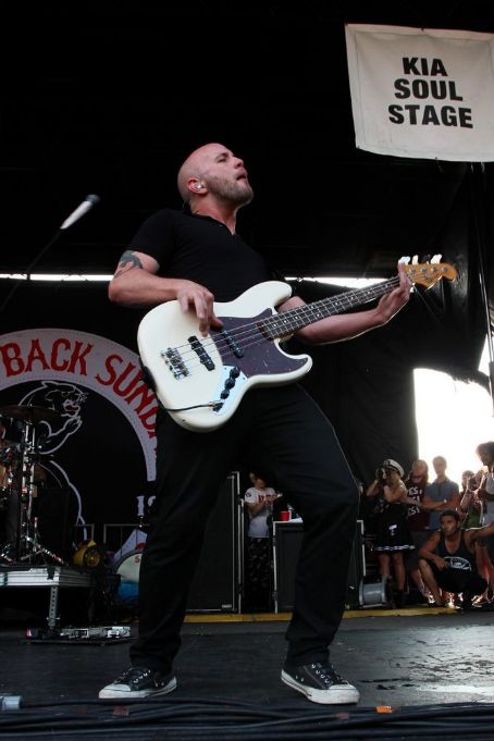 Shaun Cooper (bassist)