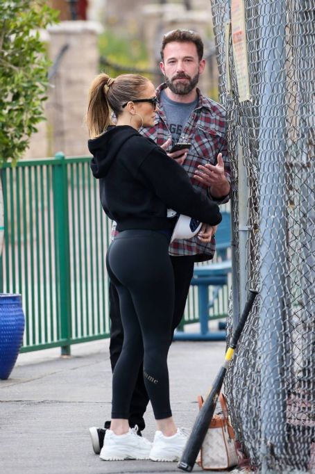 Jennifer Lopez – With Ben Affleck hit the batting cages in Sherman Oaks
