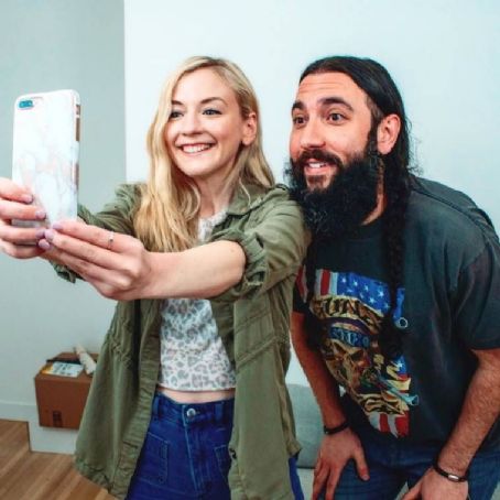 Emily Kinney – Social media | Emily Kinney Picture #102581558 - 454 x