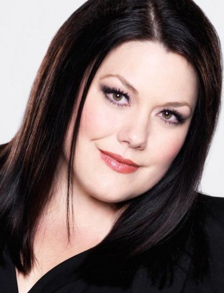 Who is Brooke Elliott dating? Brooke Elliott boyfriend, husband