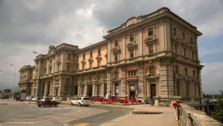 Cuneo railway station
