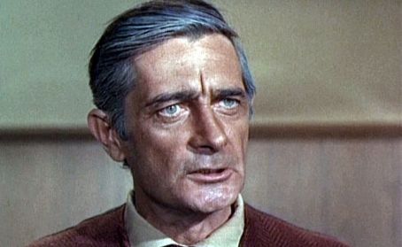 Royal Dano