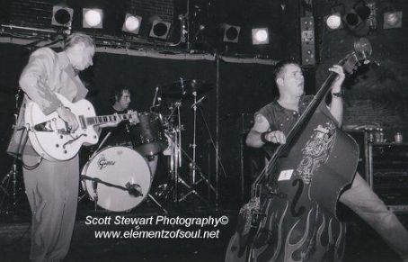 Who is Reverend Horton Heat dating? Reverend Horton Heat girlfriend, wife