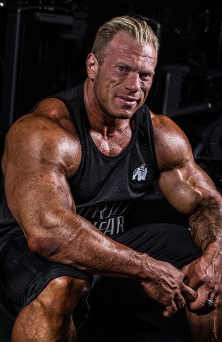 Dennis Wolf