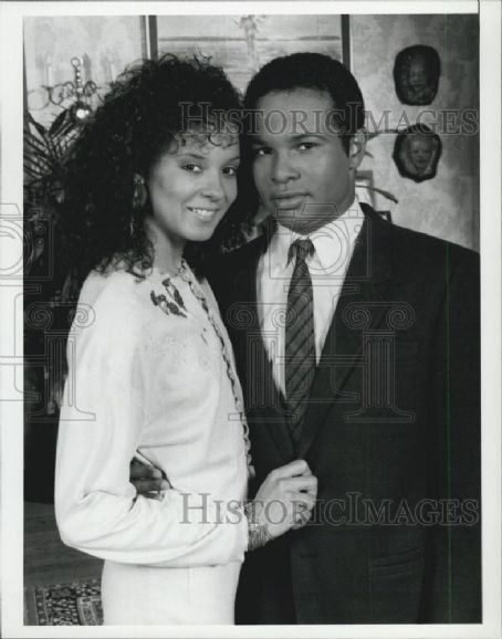 Sabrina Le Beauf And Geoffrey Owens Photos News And Videos Trivia And Quotes Famousfix 4378