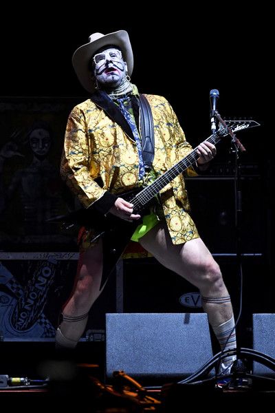 Who is Wes Borland dating? Wes Borland girlfriend, wife