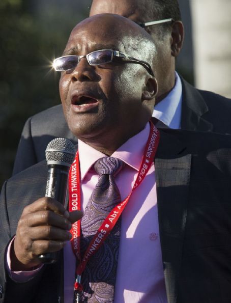 Aaron Motsoaledi