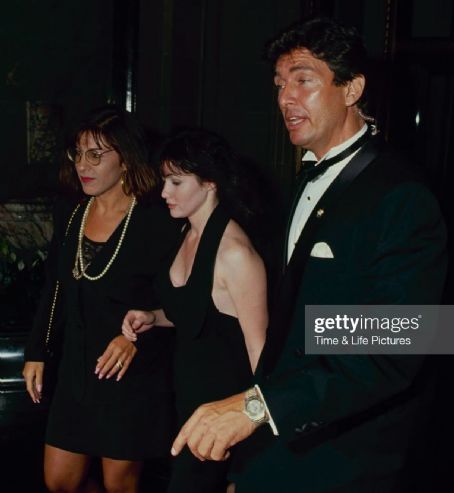 Actress Shannen Doherty attends RP International's 20th Annual Vision Awards on June 24, 1993 at the Regent Beverly Wilshire Hotel in Beverly Hills, California