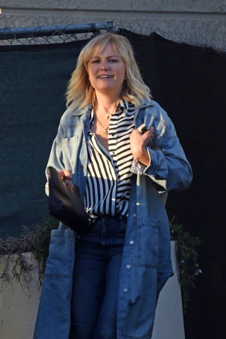 Malin Akerman – Running errands around town in Los Angeles
