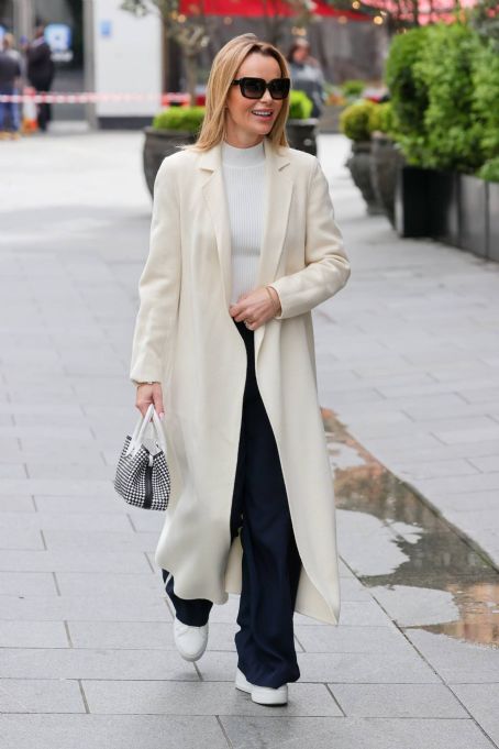 Amanda Holden – Looks Chic In Stylish Coat In London | Amanda Holden ...