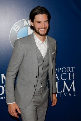 Ben Barnes -2015-Jackie & Ryan Newport Beach Premiere