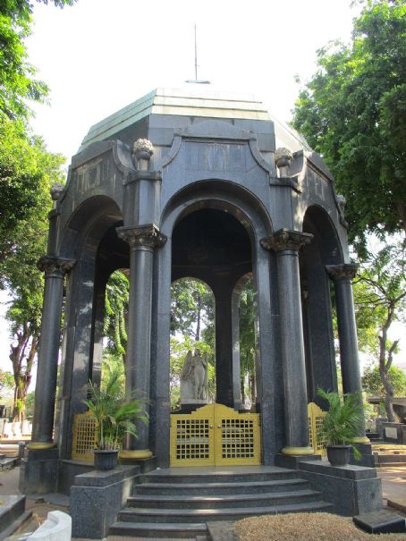 Mausoleum O. G. Khouw