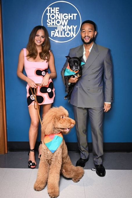 Chrissy Teigen – With John Legend at The Tonight Show Starring Jimmy Fallon
