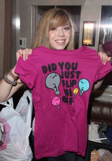 Jennette McCurdy performed in San Diego yesterday, April 5. She has ...