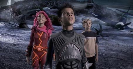 (L-r) Taylor Dooley, Taylor Lautner and Cayden Boyd in Dimension Films’ action adventure 'The Adventures of Shark Boy & Lava Girl in 3-D'.