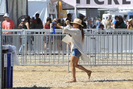 Halle Berry – Arrives at the Malibu Chili Cookoff in Malibu | Halle