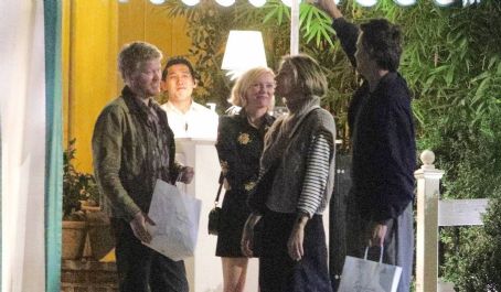 Kisten Dunst – With Jesse Plemons on a late dinner at San Vicente Bungalows in West Hollywood