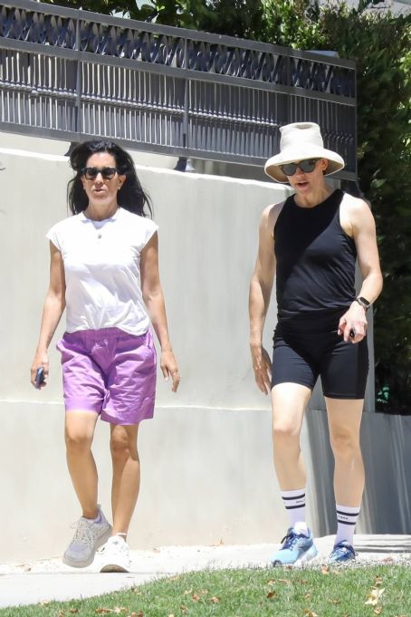 Jennifer Garner – Was spotted on a jog in Santa Monica