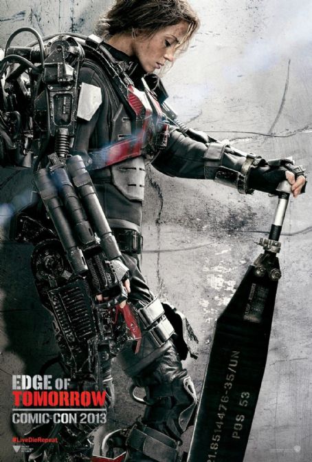 Emily Blunt As Sergeant Major Rita Vrataski In Edge Of Tomorrow 2014 Famousfix