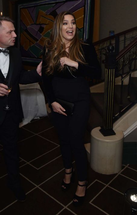 Kelly Brook – Teens Unite Annual Fundraising Gala in London | Kelly ...