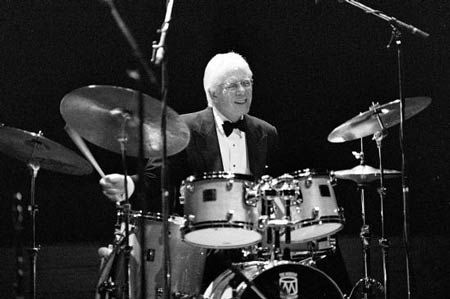 Randy Jones (drummer)